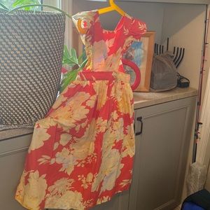 Beautiful cotton Bonpoint apron dress
